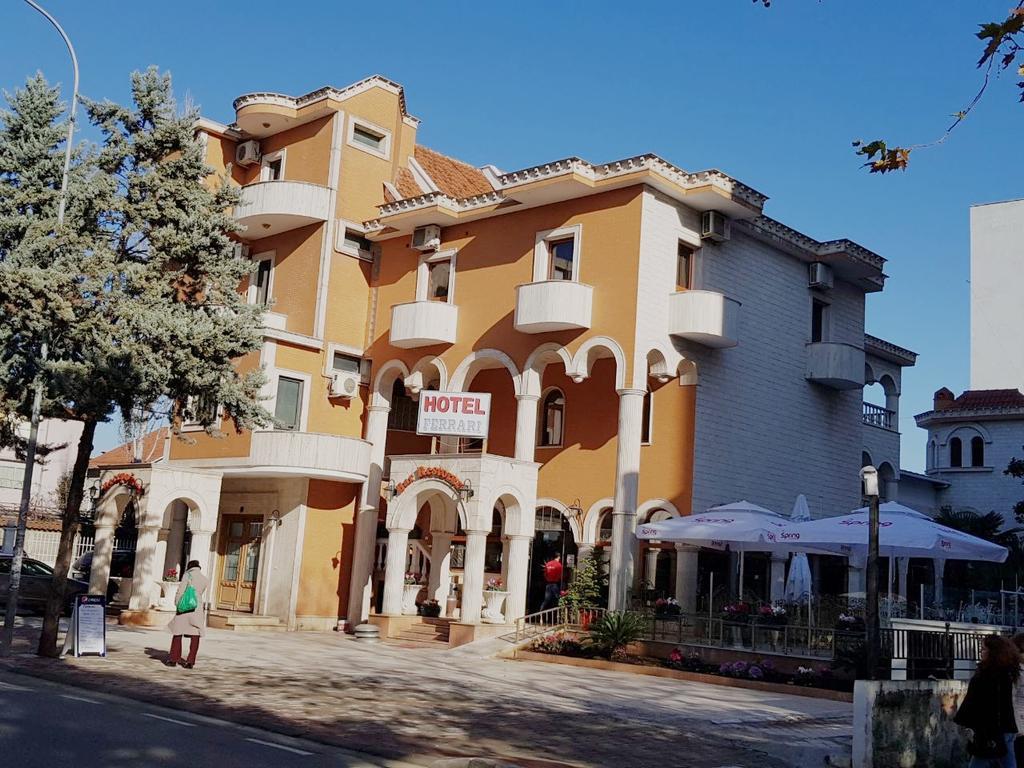 Hotel Ferrari 3*